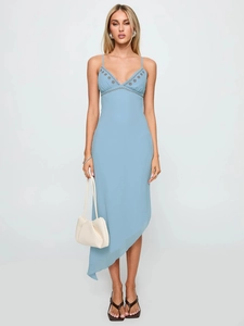 Slim fit blue lace camisole dress with V-neck bead embroidery and asymmetric hem