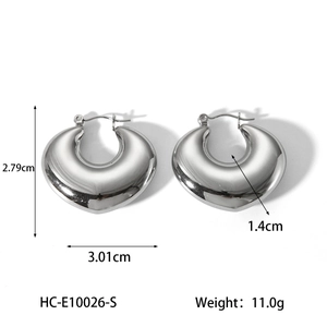 Detailed size specifications for silver hollow heart hoop earrings with weight details