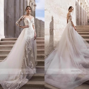 Elegant Wedding Dress Lace Long Sleeves V Neck Mermaid Silhouette Floral Embroidery Tulle Long Train Bridal Gown