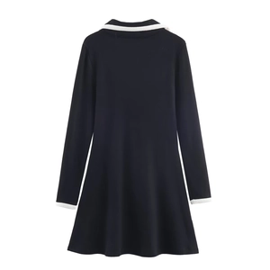 Schwarzes Damen Langarm-Minikleid in A-Linie mit weißen Kontraststreifen an der Rückseite