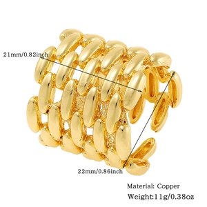 Detailed size specifications for adjustable 18K gold plated copper ring showing weight and diameter