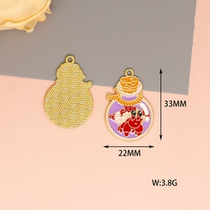 Detail of red hermit crab enamel pendant with size specs 33x22mm and rope texture trim