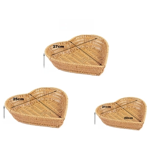 Detailed product dimensions for small, medium and large woven fruit baskets
