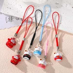 Lucky Cat Maneki-Neko Bell Pendant Metal Alloy Dripping Oil Japanese Style Phone Strap Bag Charm Cartoon Fortune Accessory