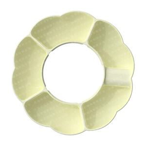 Macro detail of a flower-shaped silicone snack tray with 5 compartments for 40oz cups