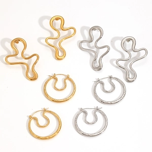 Irregular geometric 18k gold plated stainless steel stud and hoop earrings set