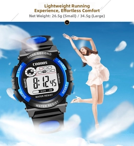 Detailed comparison of lightweight 26.5g and 34.5g digital sports watches for kids