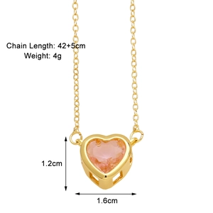 Detailed size parameters of the gold heart pendant necklace with 42+5cm chain and dimensions