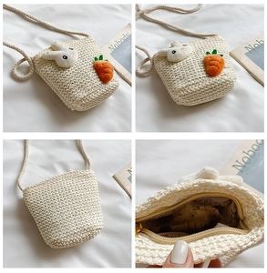 Dettagli della mini borsa a tracolla in paglia per bambini con decoro coniglio e carota