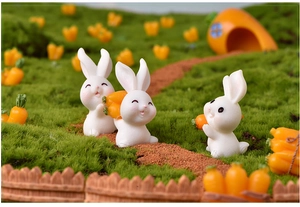 Cute resin rabbit miniatures with carrots, micro landscape fairy garden decoration ornaments.
