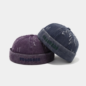 Berretti docker vintage in denim con ricami 3D e bordi usurati per uno stile street retrò