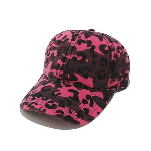 Casquette de baseball motif léopard rose et noir avec visière courbée en coton délavé