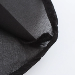Robe vintage française élégante avec imprimé léopard, col carré et texture en mousseline