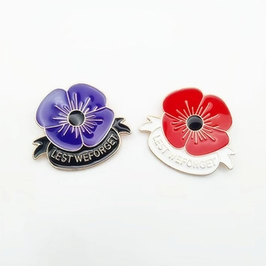 Broches coquelicot en émail avec bannière Lest We Forget en rouge et violette