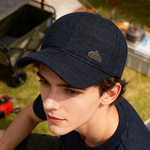 Men's navy winter baseball cap with fleece lining and mountain logo for outdoor warmth