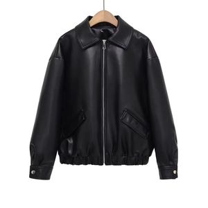 Veste à capuche pour femme en similicuir noir avec fermeture éclair et col à revers