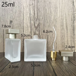 Square 25ml frosted glass perfume bottle with gold sprayer and dimensions 7.8x5.3cm
