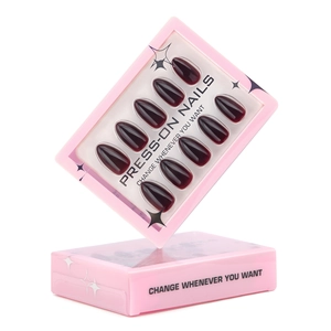 Faux ongles adhésifs dégradé rouge foncé avec finition brillante en coffret