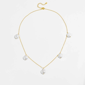 Collana in argento S925 dorato con cinque eleganti perle barocche di conchiglia