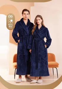 Accappatoio di lusso blu navy in peluche per coppie con cintura e dettagli delle tasche