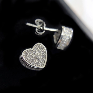Elegant 18k silver-plated heart stud earrings with sparkling micro-pave cubic zirconia