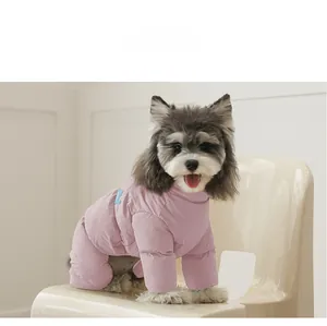 Rosa gesteppter Winter-Hundeoverall mit vier Beinen für Wärme bei kleinen Hunden