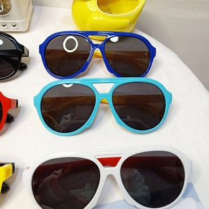 Round frame UV protection sunglasses for kids in blue, light blue and white colors