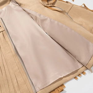 Wildleder-Jacke in Camel mit Fransen, Satinfutter und einem robusten Metallreißverschluss
