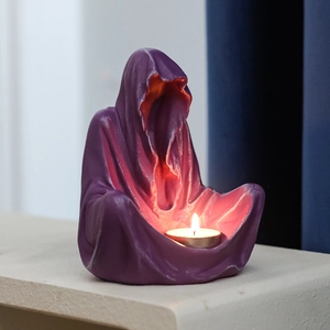 Paarse spook-tovenaar kandelaar van mat hars voor Halloween sfeer en decoratie