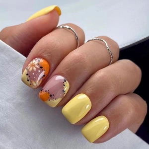 Yellow Daisy Press On Nails Short Square Artificial False Nails Polka Dot Pattern Sweet Style For Women