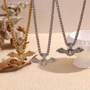 Pendentifs chauve-souris hip hop en or, argent et gris avec strass étincelants