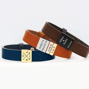 Bracelet en cuir personnalisable pour homme avec gravure en acier inoxydable en trois coloris