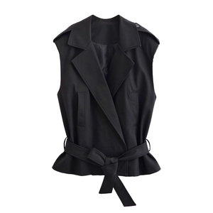 Gilet noir sans manches pour femme avec col à revers, ceinture et taille à basque ajustée