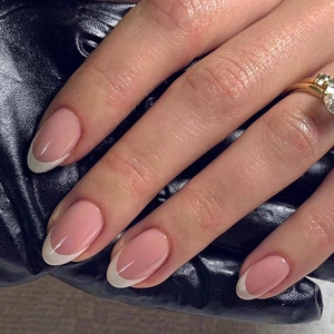 Press On Nails French Tip Almond Shape Fake Nails Nude Pink White Glossy Acrylic Material Manicure For Women