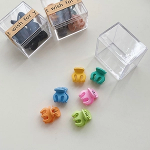 Petites pinces à cheveux mates colorées pour enfants en diverses couleurs pastel