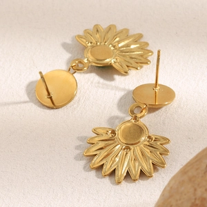 18K gold plated stainless steel earrings with vintage green agate fan charms