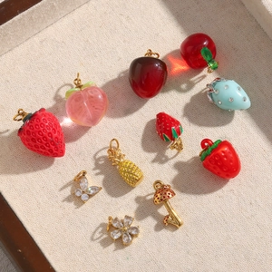 Pendentifs en acier inoxydable doré 18K forme fruits et papillons avec zircon