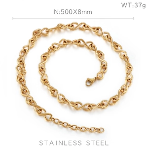 Détail du collier en acier inoxydable avec maillons en S, fermoir mousqueton et extension