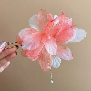 Pink and white gradient rose hair clip with pearl tassels and golden metal finish