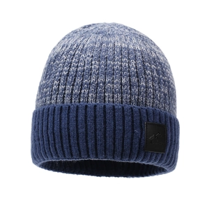 Berretto invernale da uomo in maglia foderato in pile con design bicolore e patch in pelle