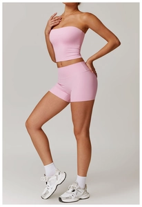 Ensemble haut bandeau rose sans bretelles et short de yoga taille haute pour fitness