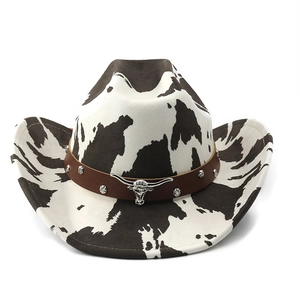 Chapeau de cowboy occidental à motif vache avec bandeau en cuir marron et tête de taureau
