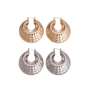 Vintage geometric round hollow textured hoop earrings in gold and silver metal finishes
