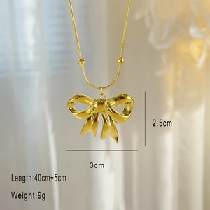 Detailed dimensions of 18K gold plated stainless steel bow necklace with size markers