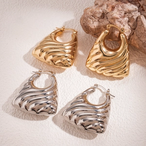 Minimalist geometric textured fan-shaped metal hoop earrings in gold and silver finishes