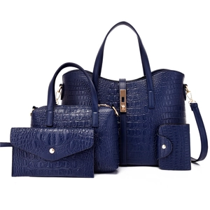Dark blue crocodile pattern tote bag set with 4 pieces in faux leather and gold hardware