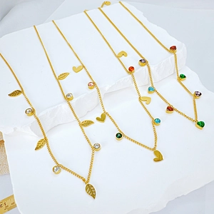 Stainless Steel Pendant Necklace For Women Gold Plated Hollow Leaf Heart Charm Colorful Rhinestone Clavicle Chain Jewelry