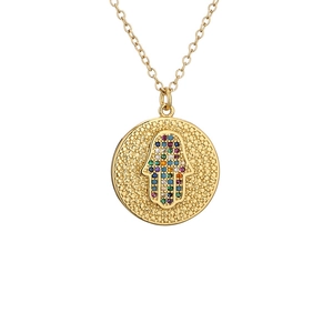 Collier doré avec pendentif œil maléfique géométrique et zircons colorés pour femme