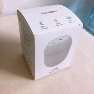 Mini humidificador USB portátil blanco con luz nocturna y capacidad de tanque 250ml