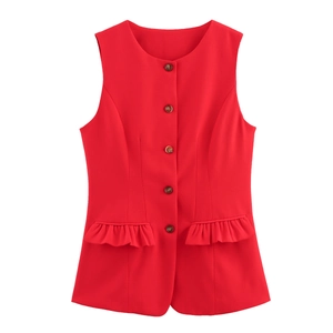 Women's chic red sleeveless vest with ruffles and buttons for casual summer style